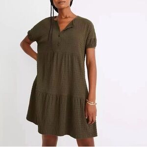 Madewell Tiered Crinkle Knit Dress M Olive Green Henley Boho Casual Cotton